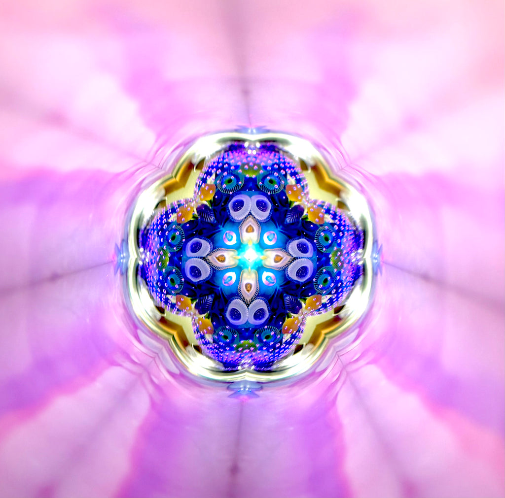 Translucent Teleidoscope – On Reflection